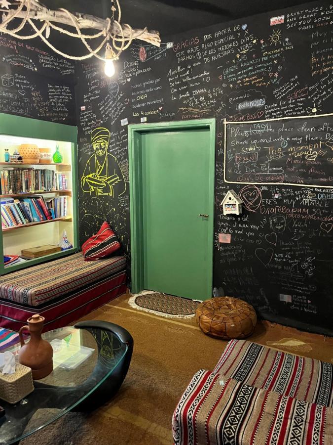 Petra Pottery Hostel ワディ・ムーサ エクステリア 写真